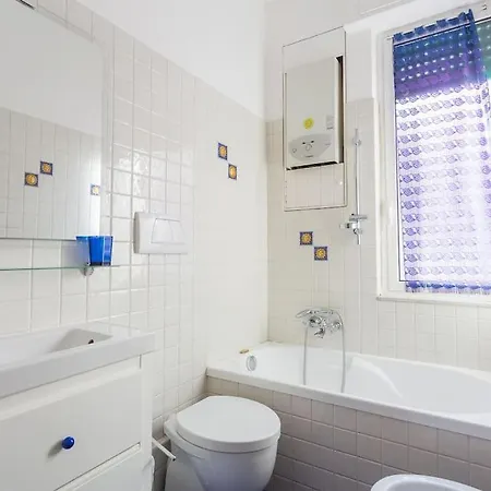 Apartamento Accogliente Mansarda Vicina All'acquario *